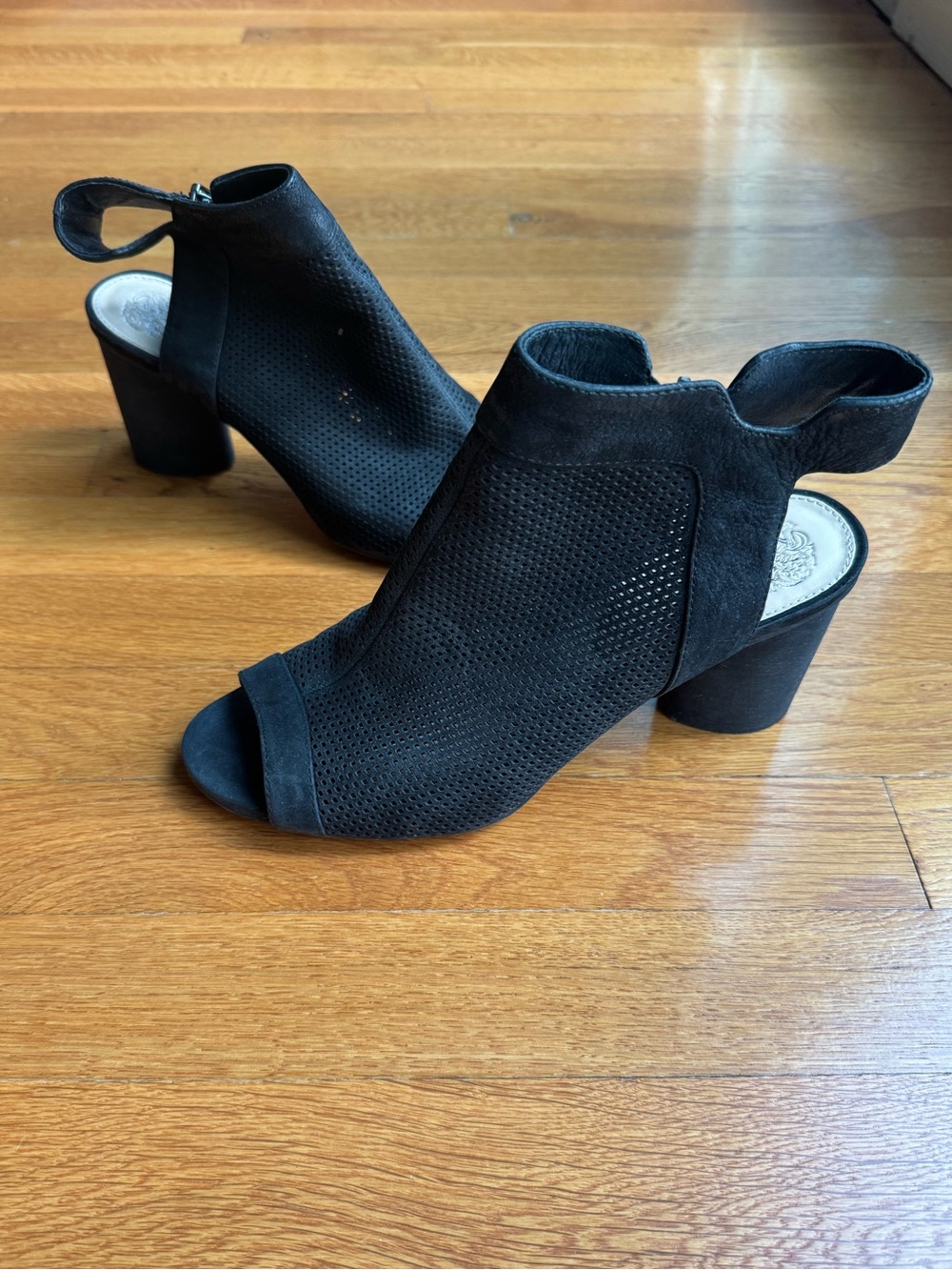 Vince Camuto Black Leather Open-Toe Heels with Side Zipper Size 9